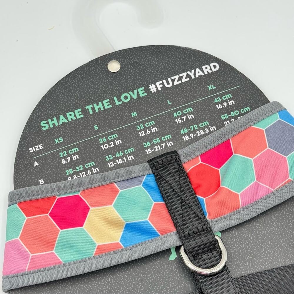 Fuzz Yard Grey Colorful Hexagon Print Adjustable Harness Dog’s Size Large - Picture 5 of 5